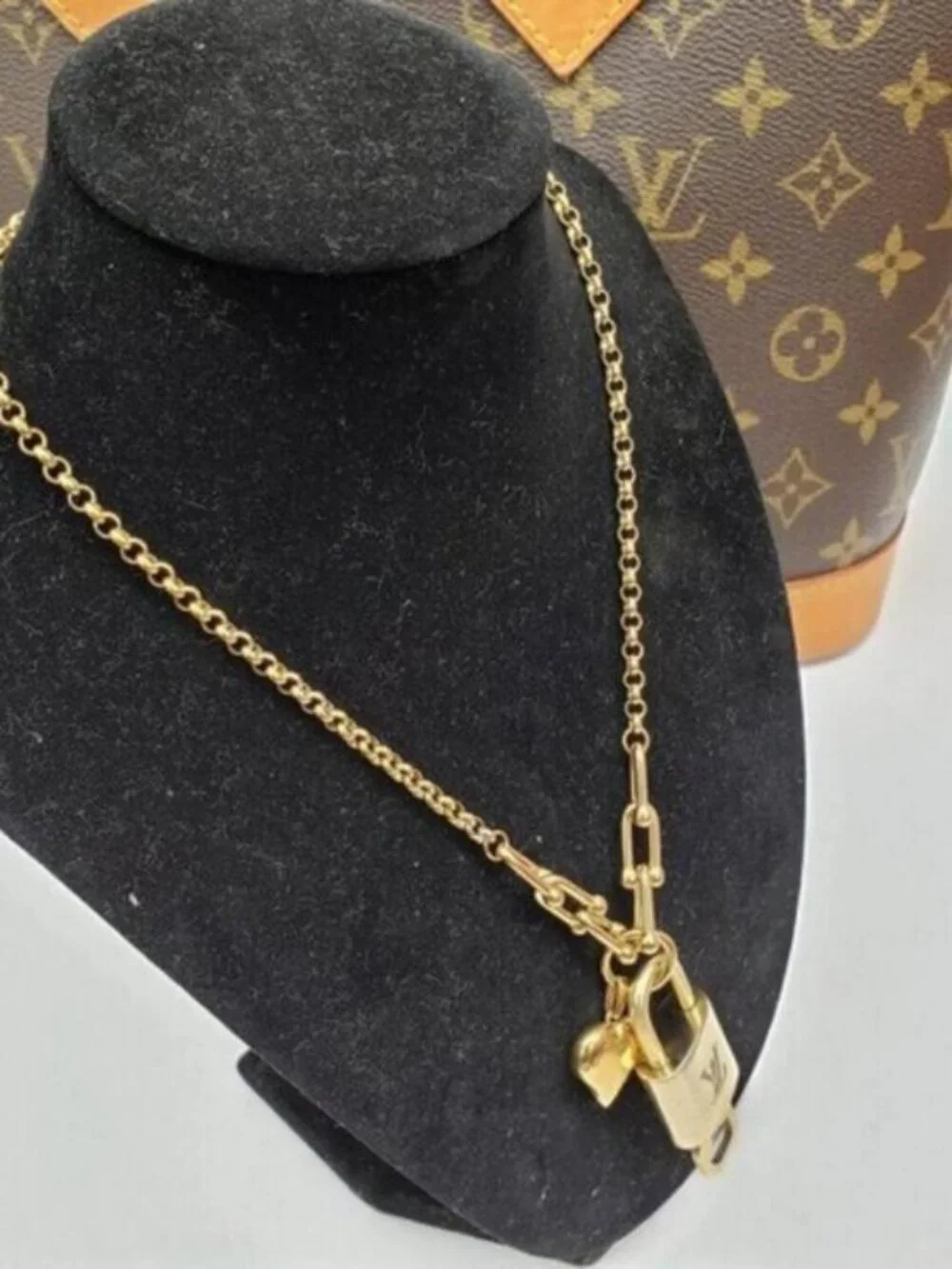 Authentic Louis Vuitton Lock & Key w/ Unbranded Horse ShoeGold PlatedChain